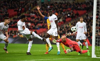 ไฮไลท์ฟุตบอล ยูฟ่า แชมป์เปี้ยนส์ ลีก สเปอร์ส 3-0 อาโปเอล เอฟซี